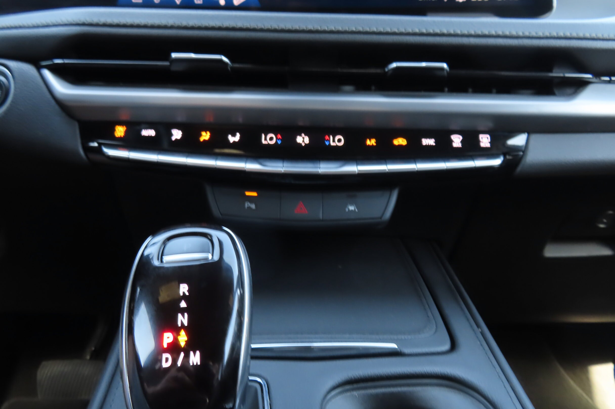 2024 Cadillac XT4 Premium Luxury - Photo 27
