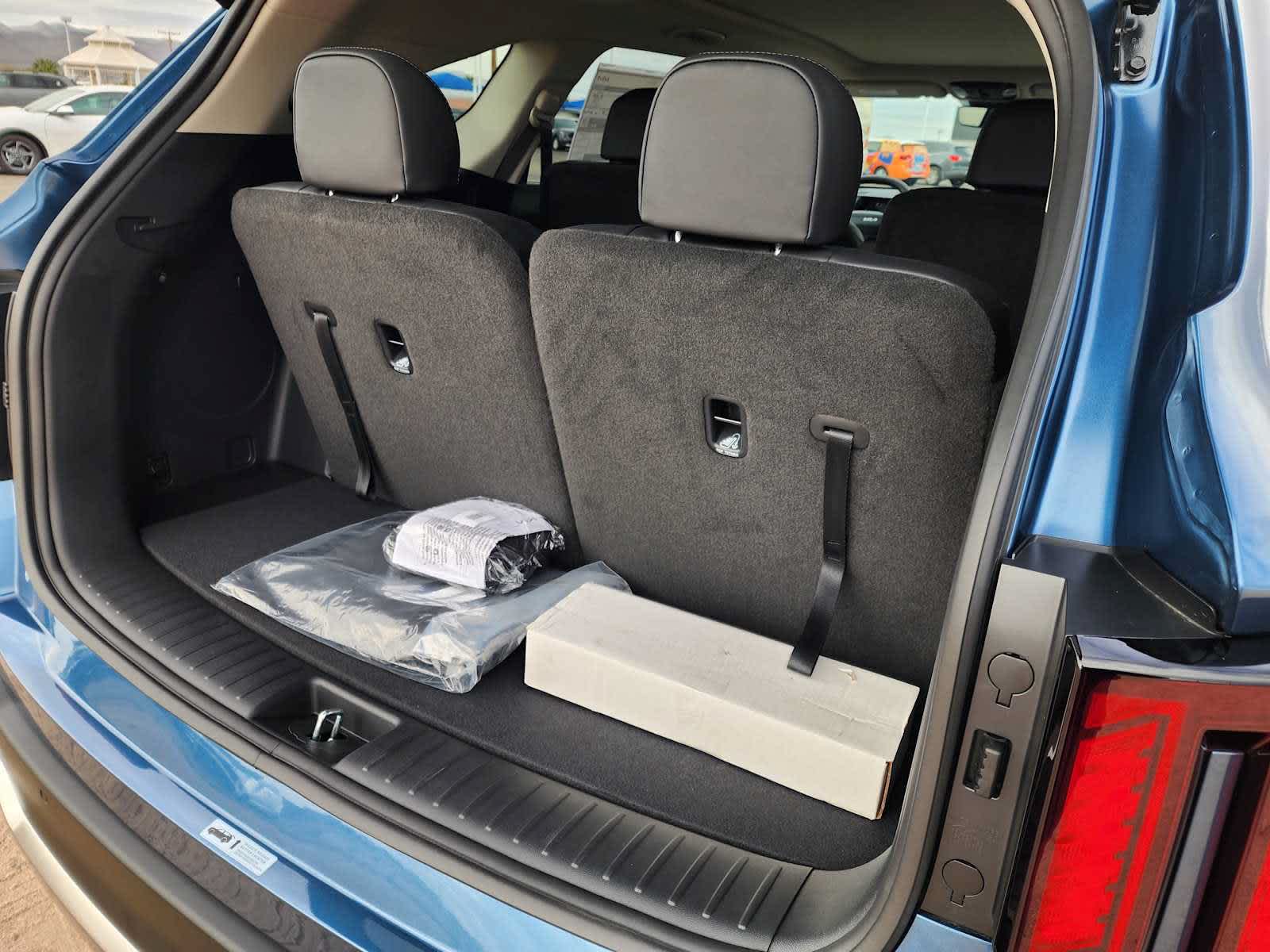 2026 Kia Sorento EX Hybrid - Photo 13
