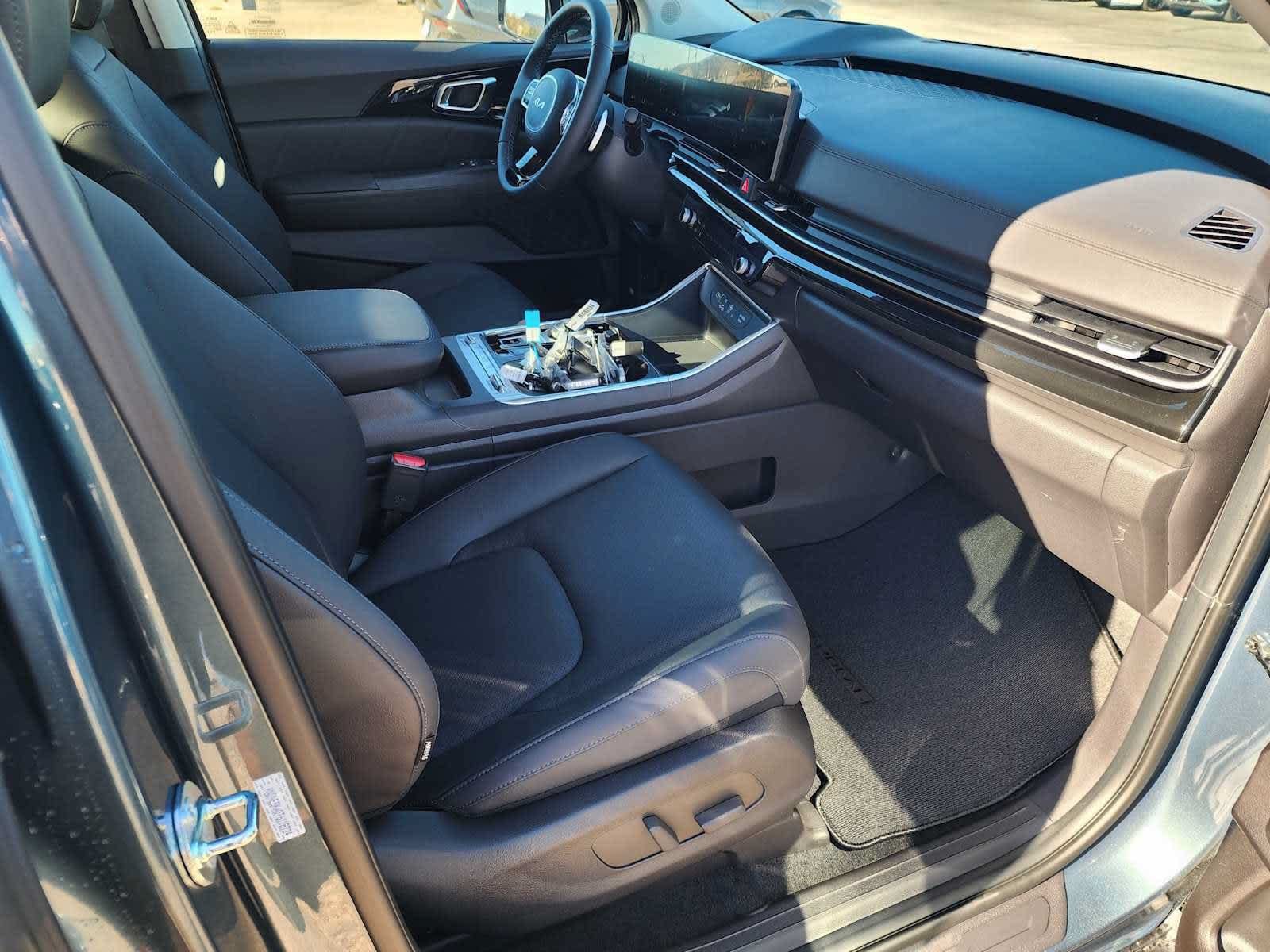 2026 Kia Carnival SX Prestige - Photo 10