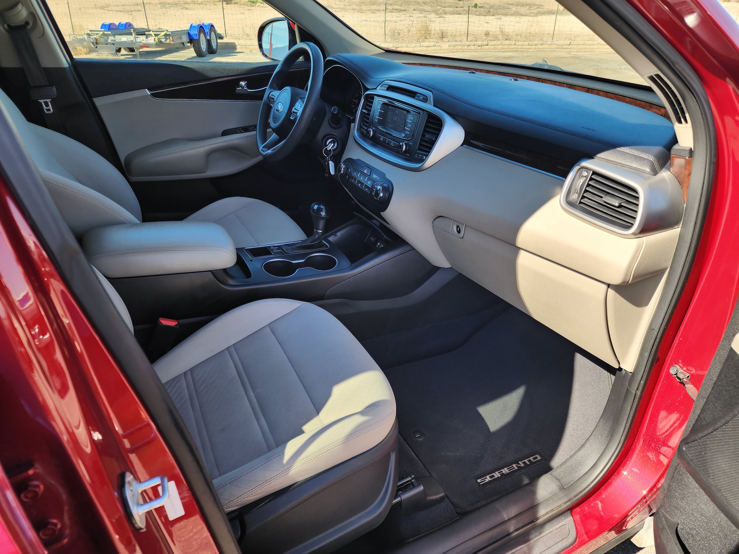 2017 Kia Sorento LX - Photo 12