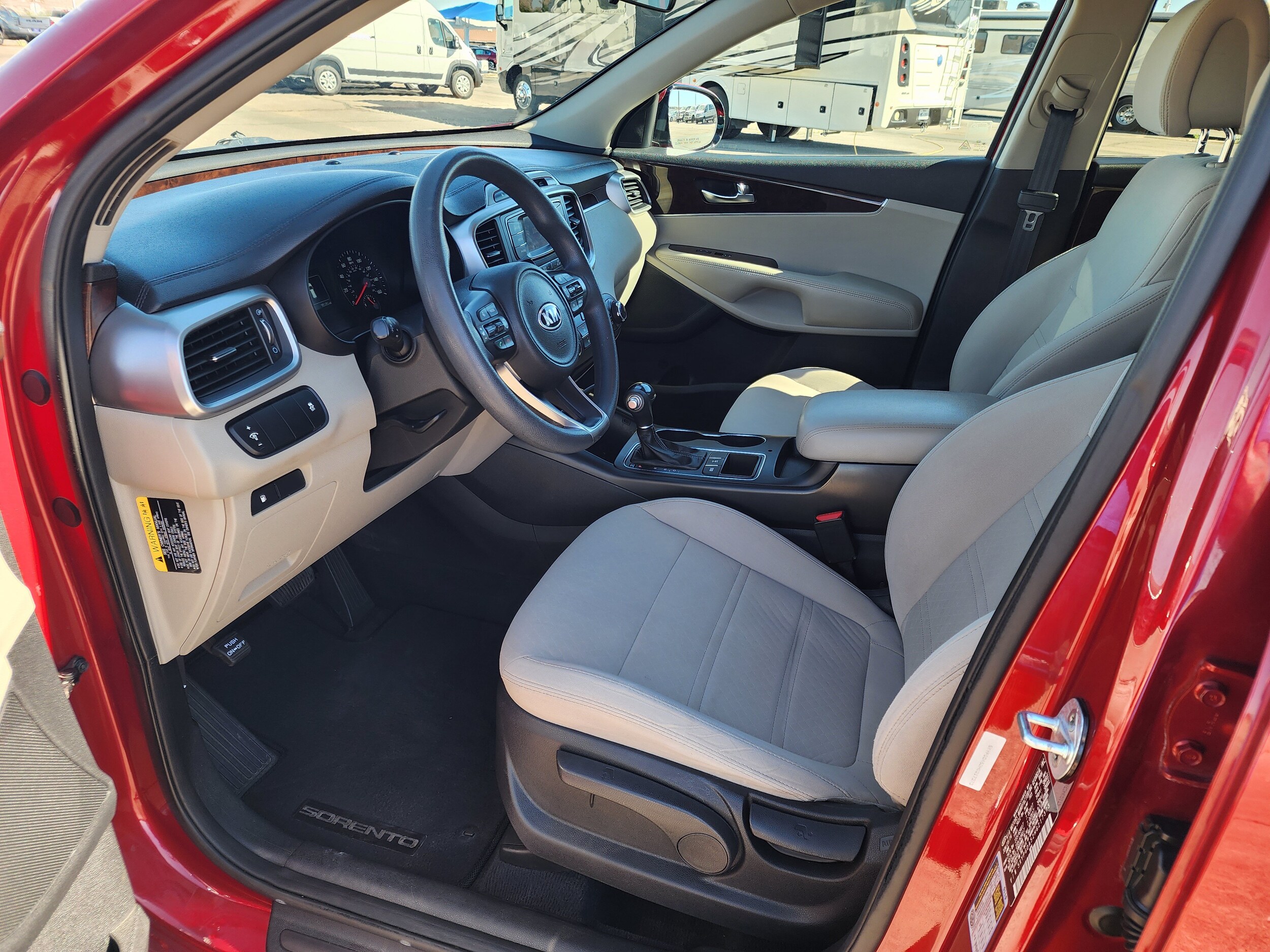 2017 Kia Sorento LX - Photo 16