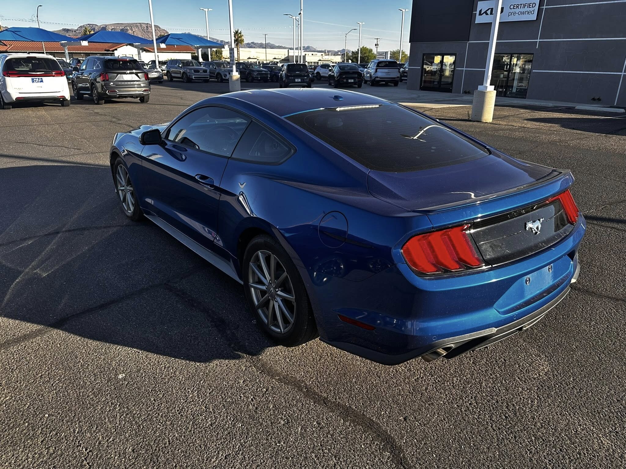2018 Ford Mustang EcoBoost Premium photo 3
