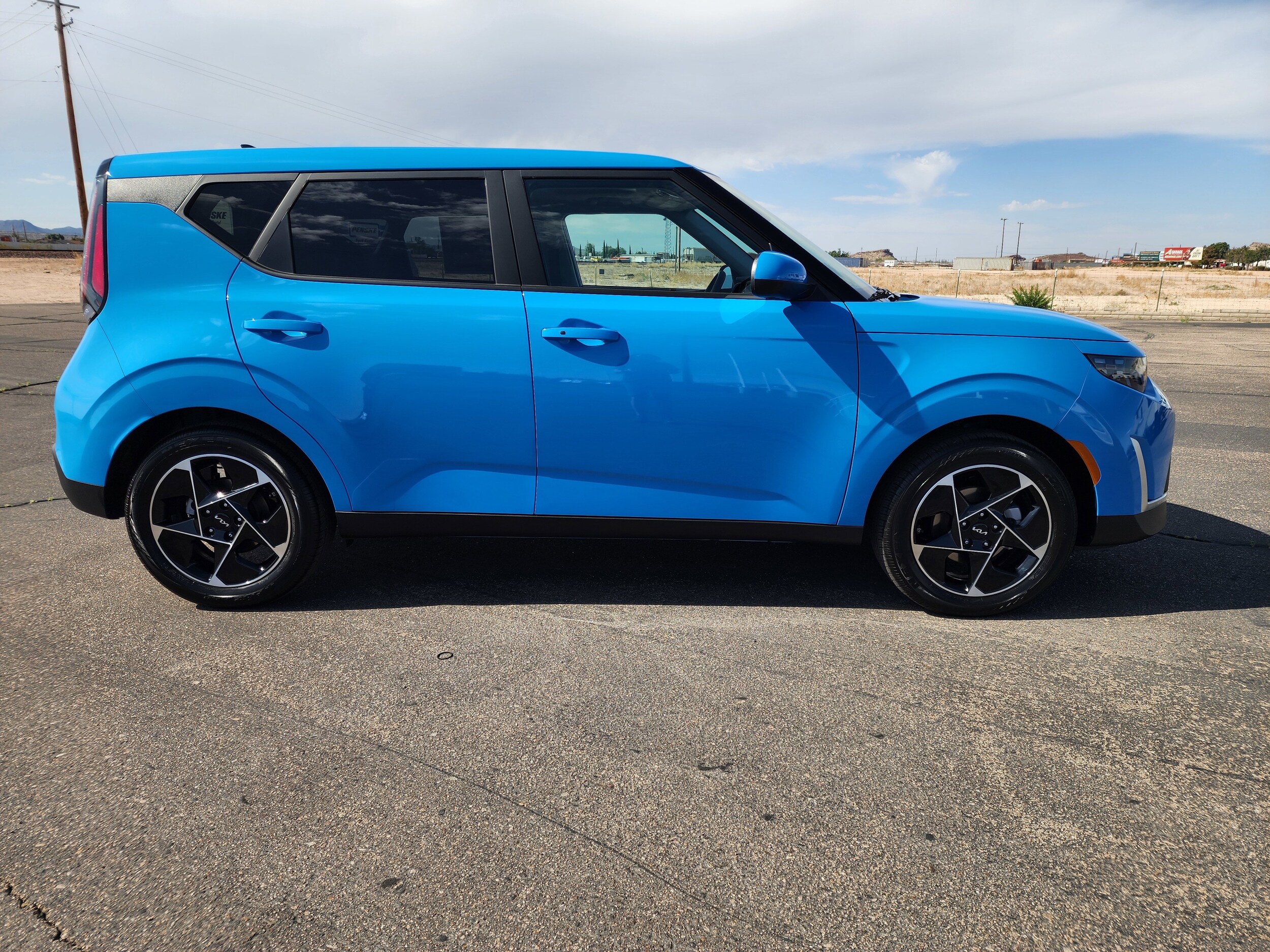 2025 Kia Soul EX photo 4