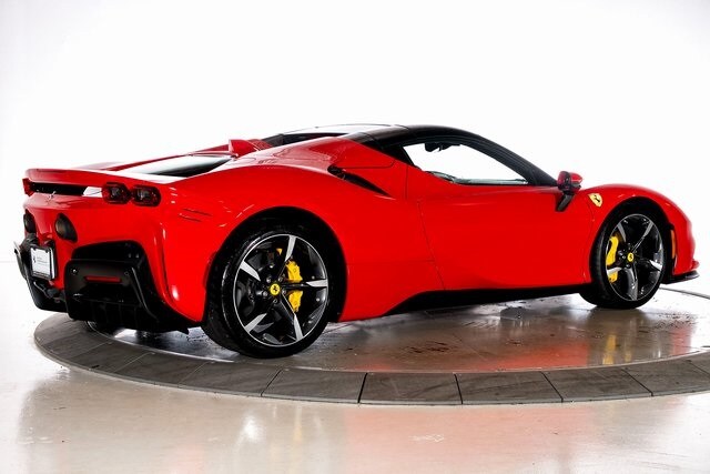 2024 Ferrari SF90 Spider Base photo 2