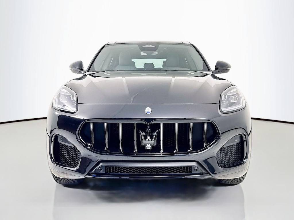 New 2025 Maserati Grecale SUV