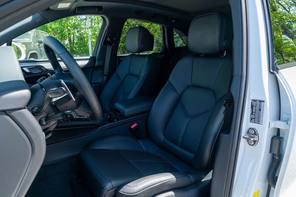 Certified 2026 Porsche Macan Sport Utility