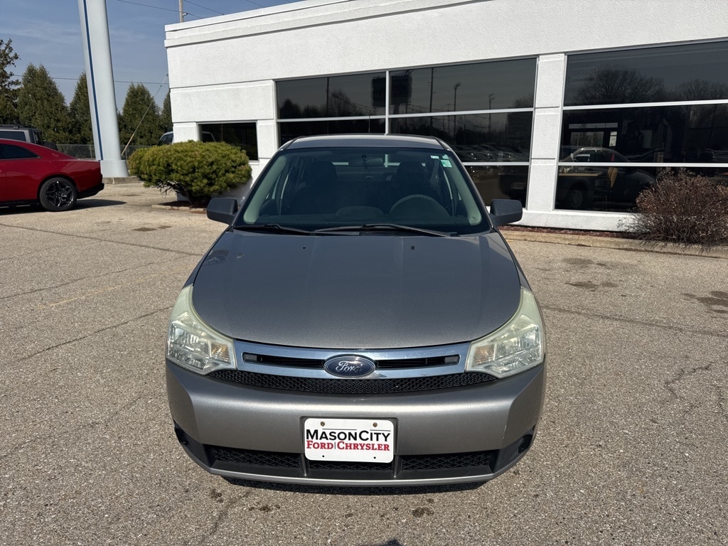 Used 2008 Ford Focus SES with VIN 1FAHP35N08W286774 for sale in Mason City, IA