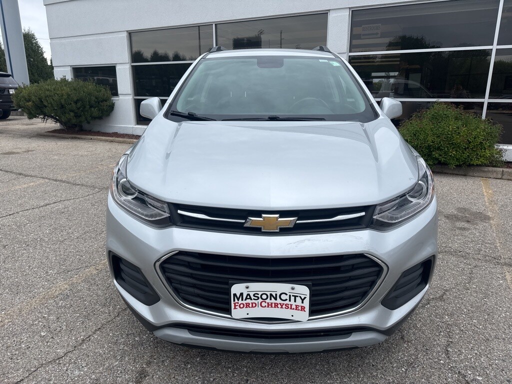 Used 2019 Chevrolet Trax LT with VIN KL7CJLSB1KB891690 for sale in Mason City, IA