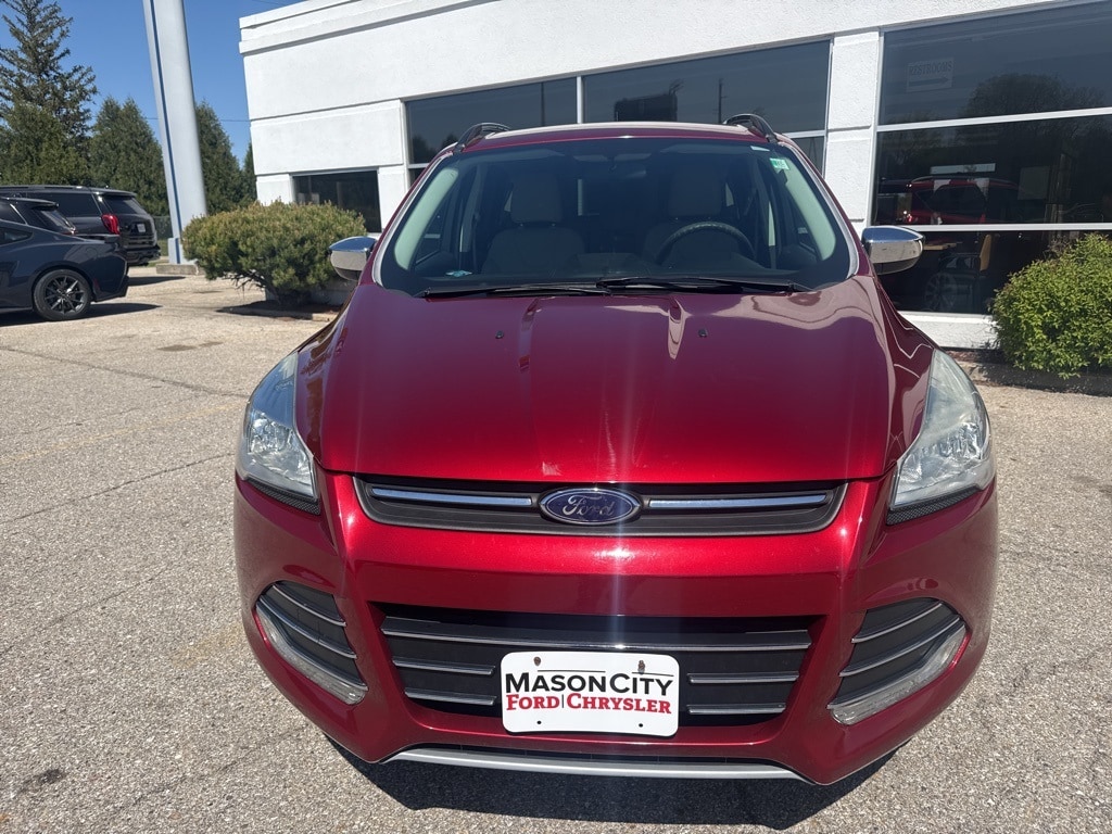 Used 2015 Ford Escape SE with VIN 1FMCU9GX9FUA17708 for sale in Mason City, IA
