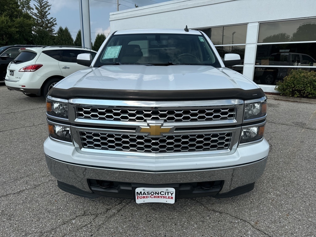 Used 2015 Chevrolet Silverado 1500 LT with VIN 1GCRCREC5FZ270285 for sale in Mason City, IA