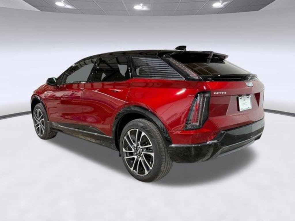 New 2026 CADILLAC OPTIQ Sport SUV