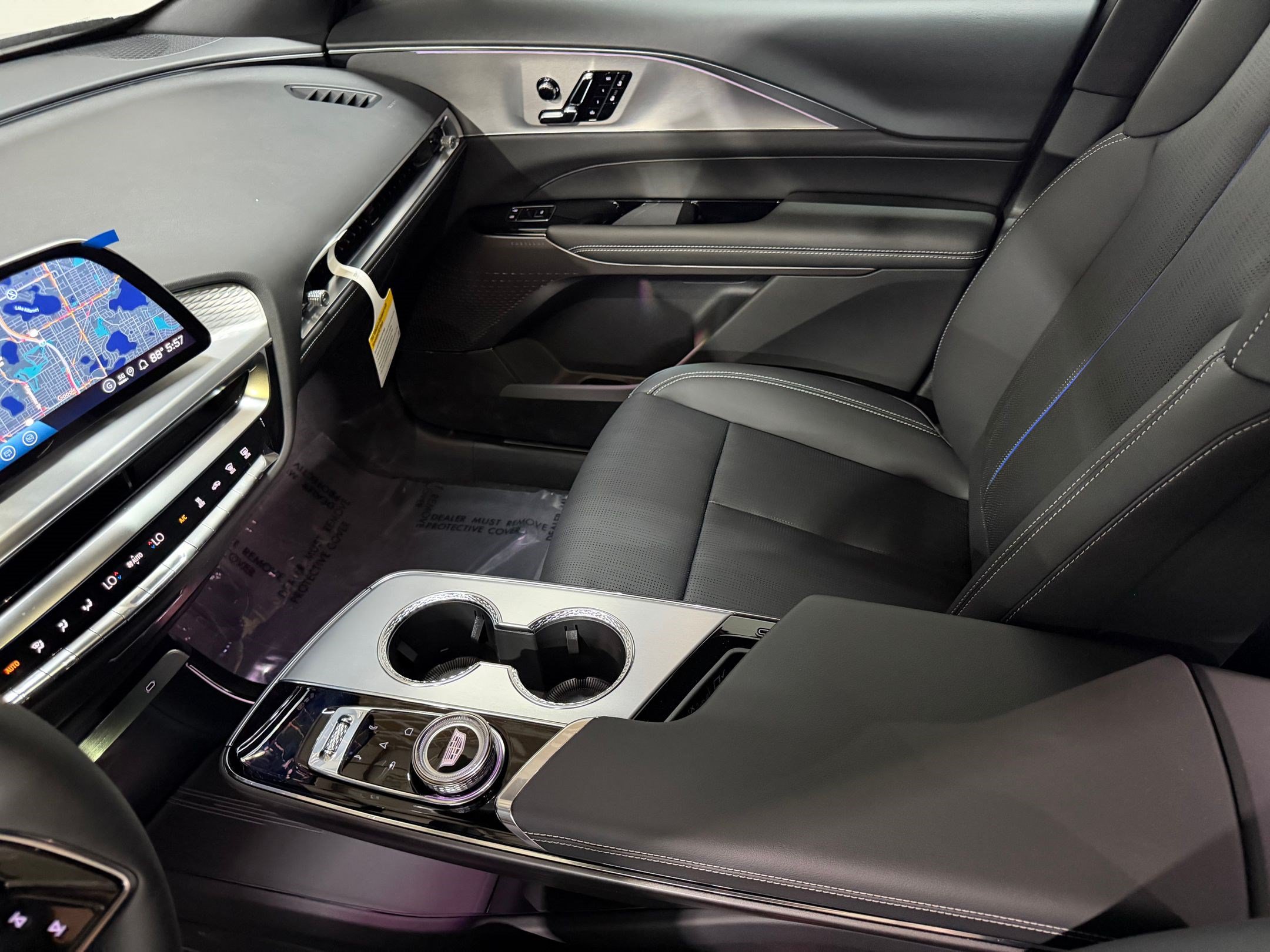 2027 Cadillac LYRIQ Sport - Photo 16