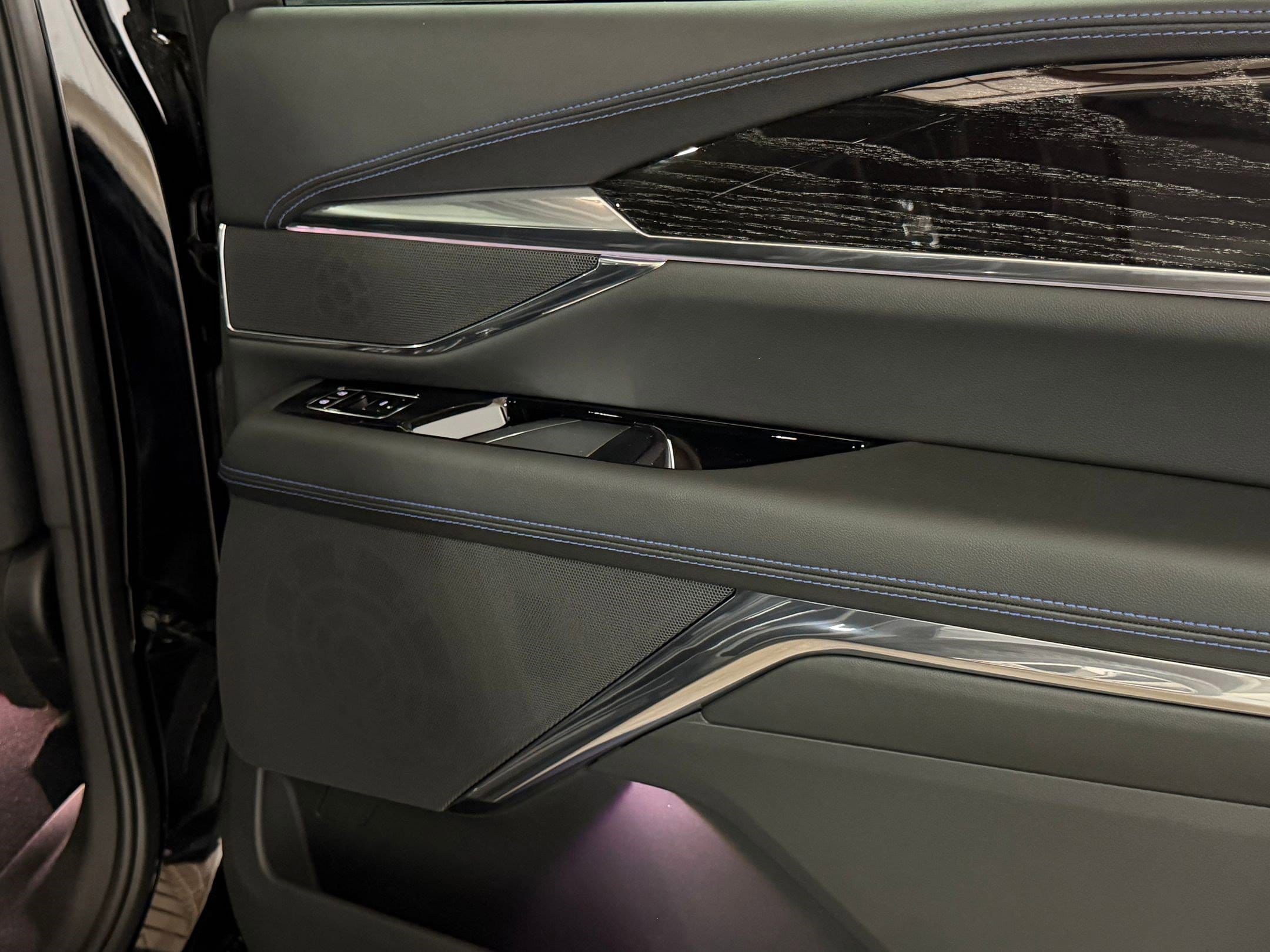 2026 Cadillac Escalade IQL Luxury - Photo 48