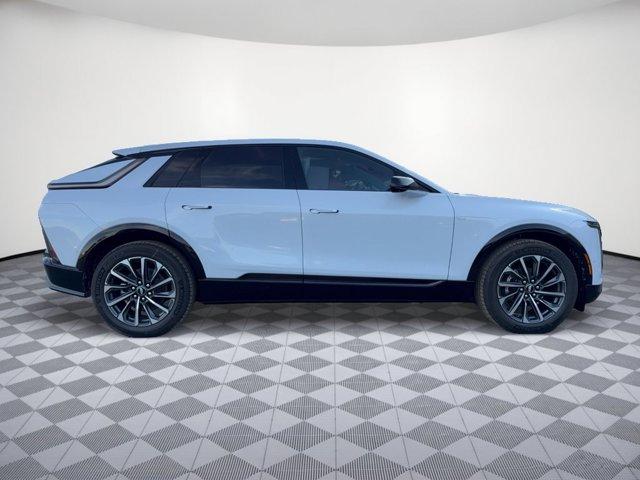 2027 Cadillac LYRIQ Sport - Photo 8