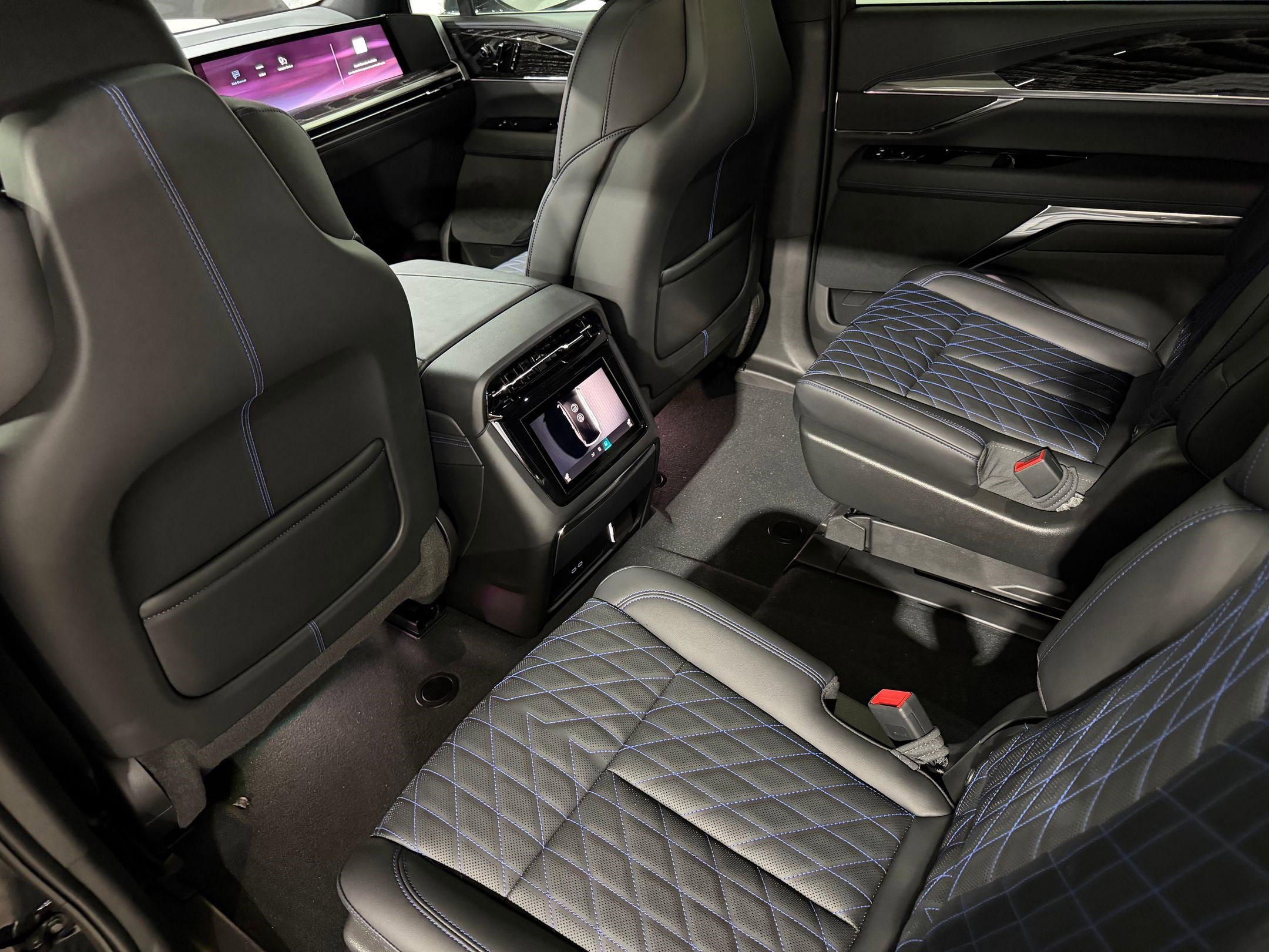 2026 Cadillac Escalade IQL Luxury - Photo 43