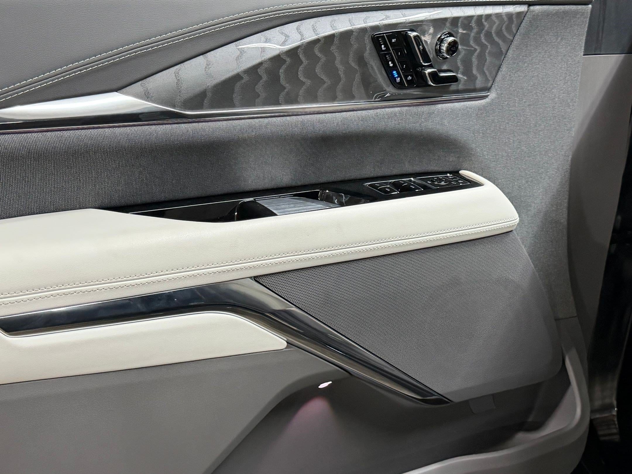 2026 Cadillac Escalade IQ Sport - Photo 11
