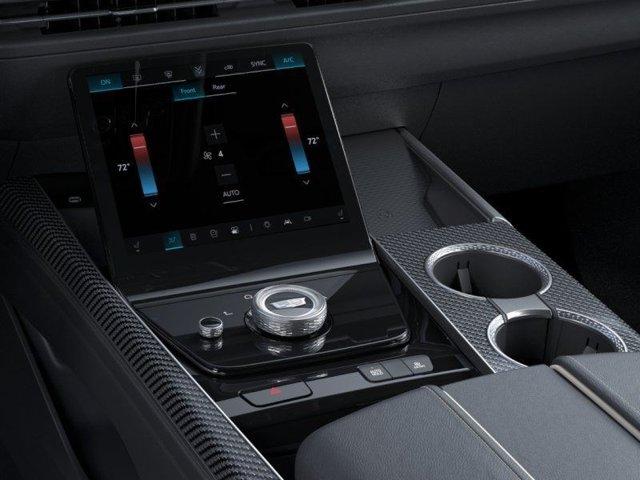 2026 Cadillac Escalade V-Series - Photo 11