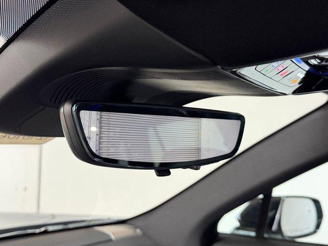 2026 Cadillac VISTIQ Sport - Photo 18