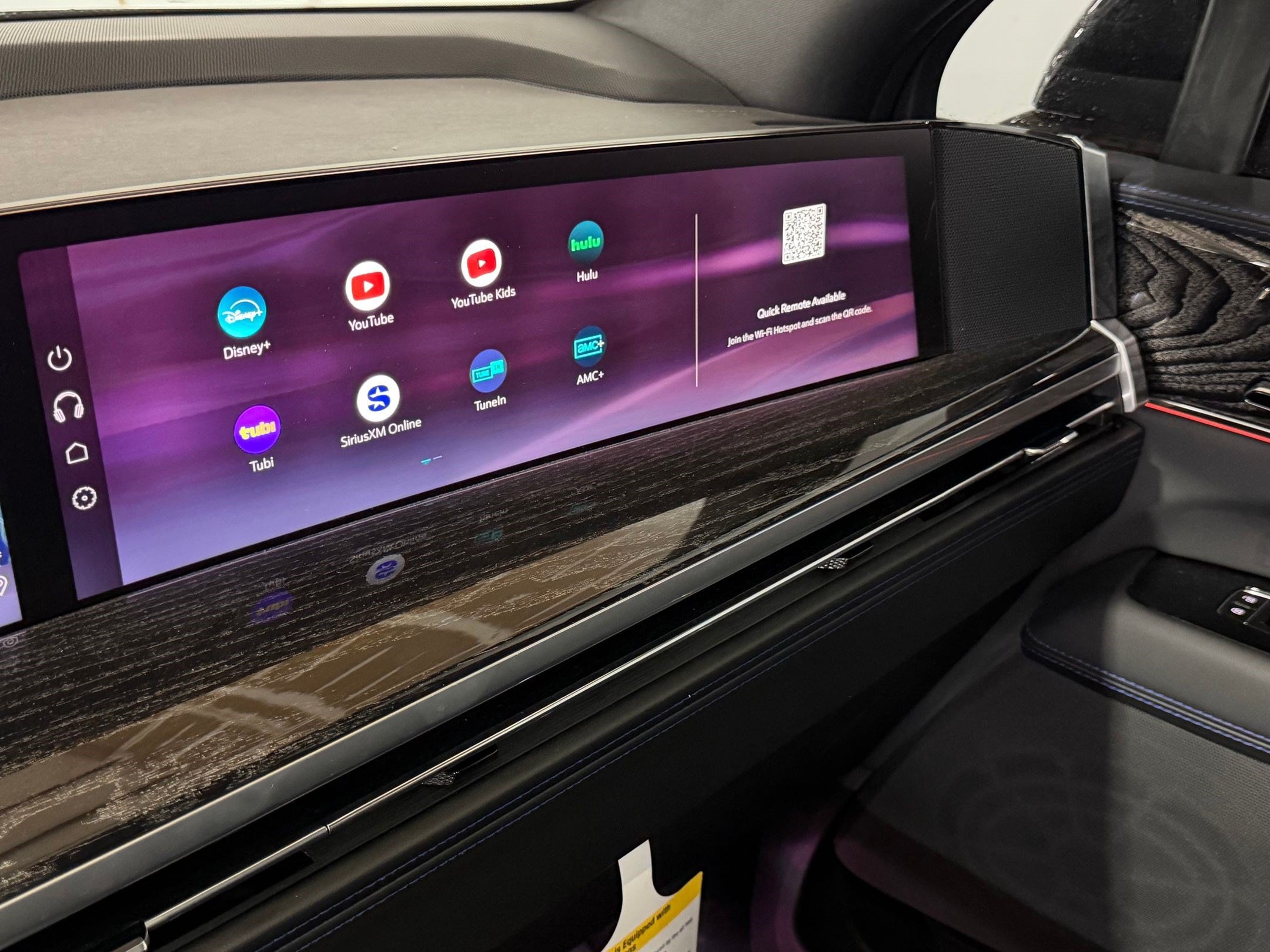 2025 Cadillac Escalade IQ Luxury 1 - Photo 29
