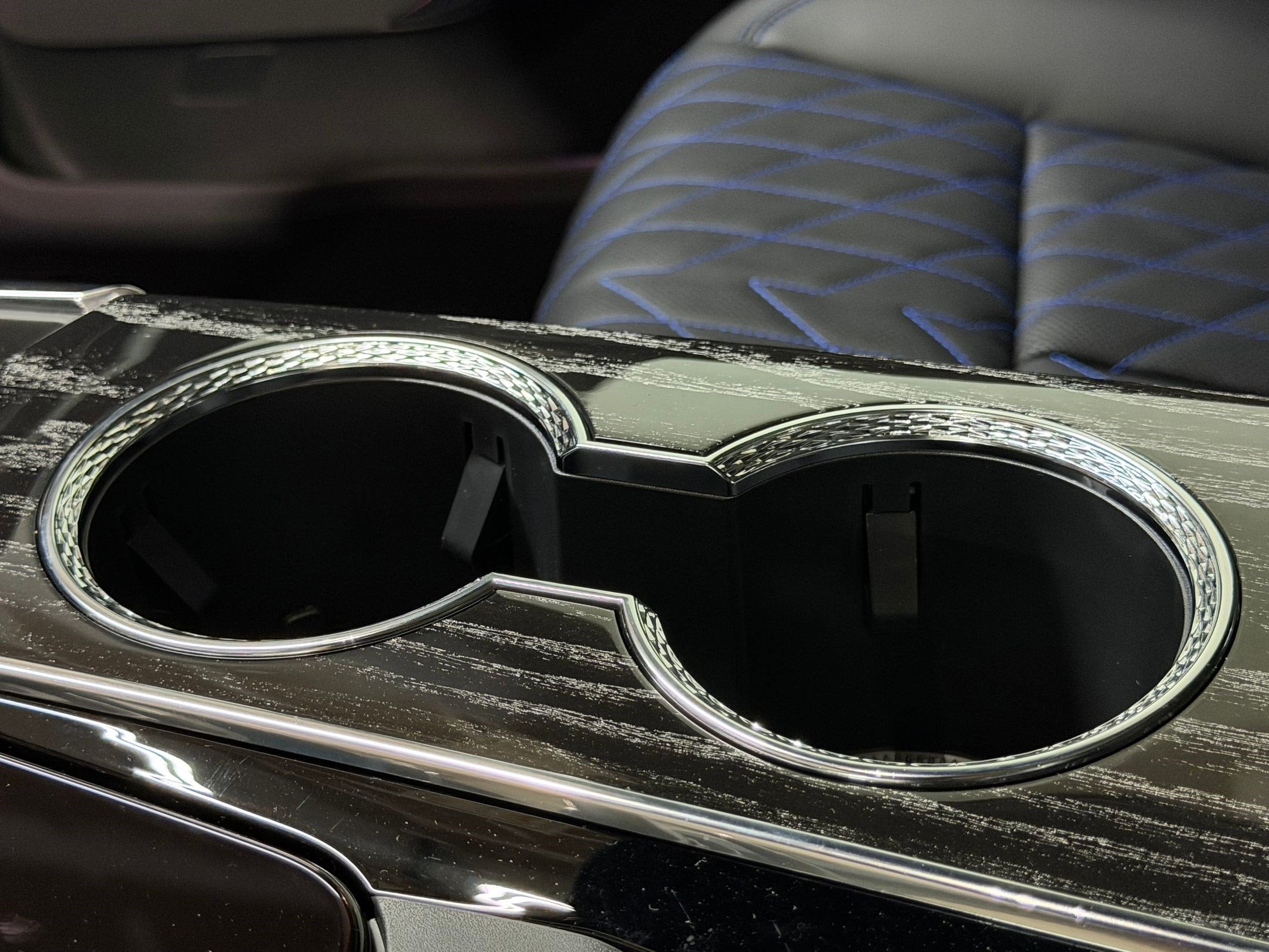 2026 Cadillac Escalade IQL Luxury - Photo 38