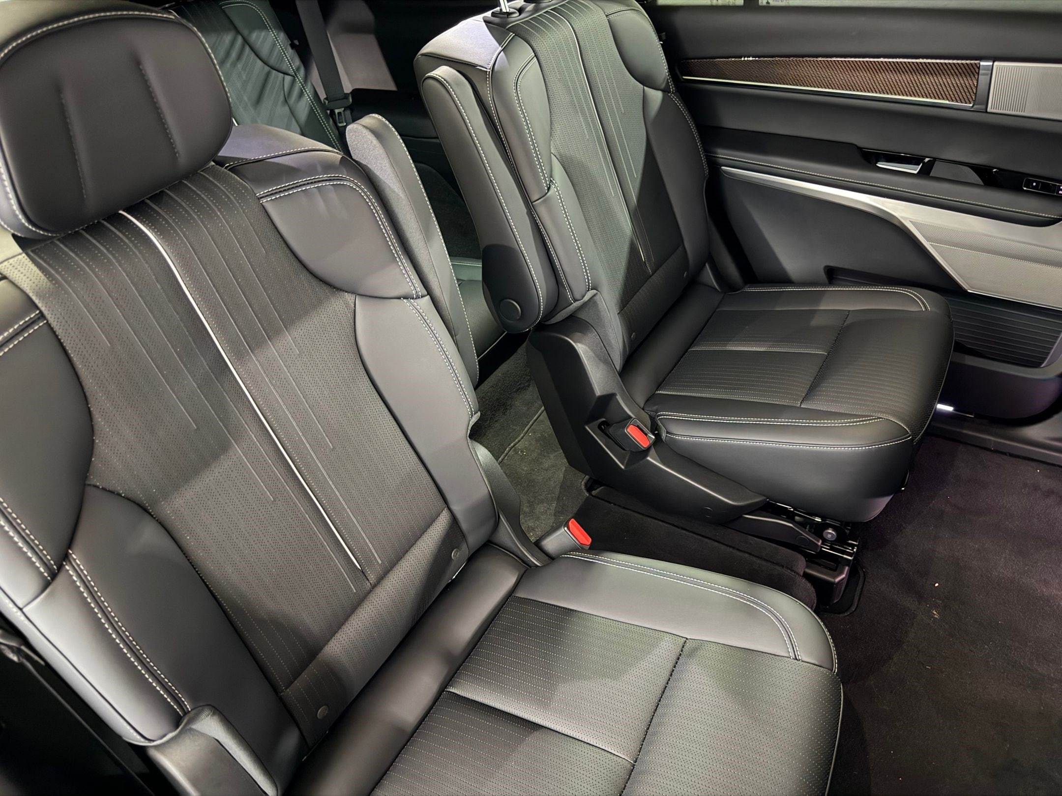 2026 Cadillac VISTIQ Sport - Photo 47
