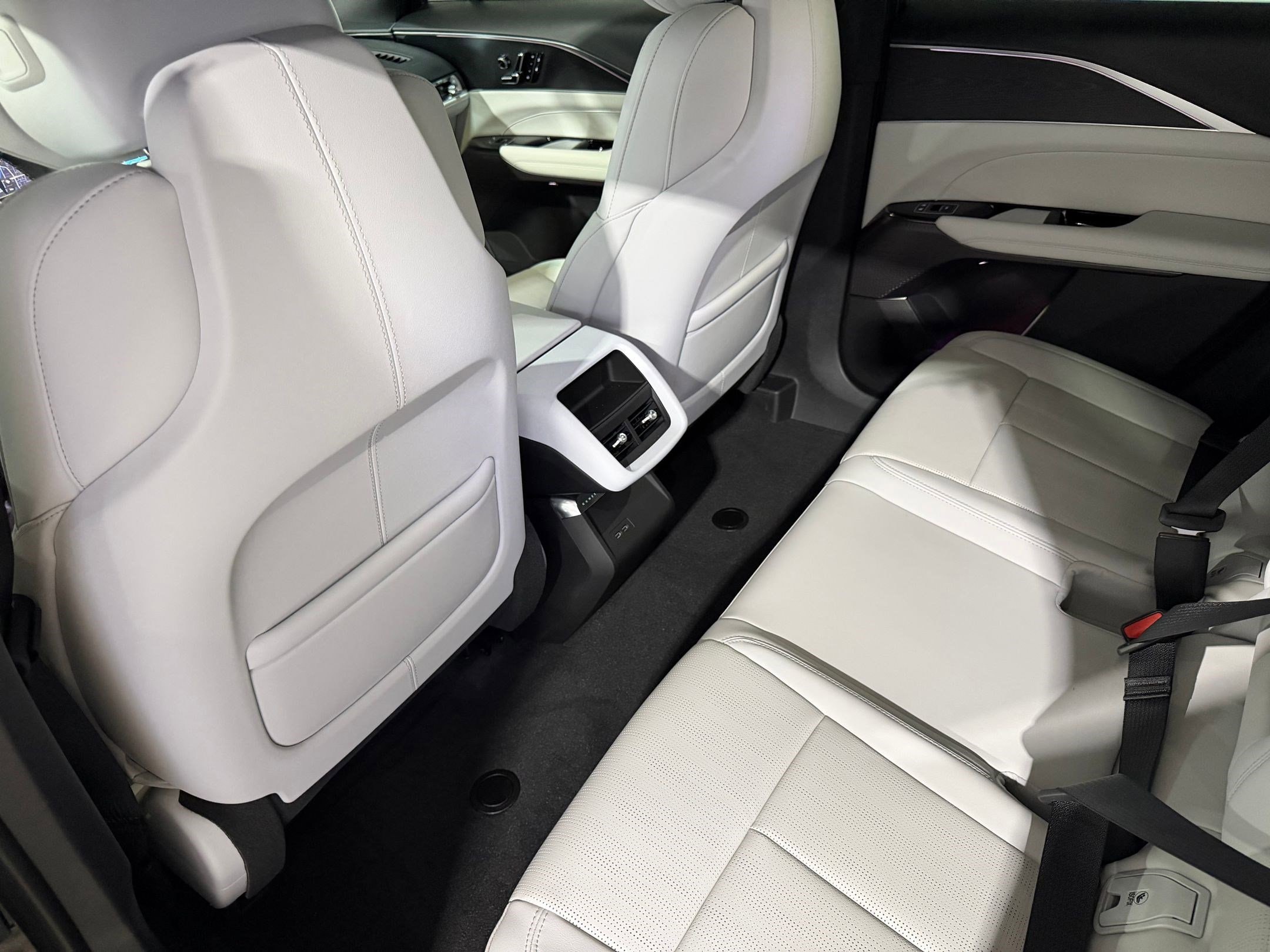 2026 Cadillac LYRIQ Sport - Photo 39