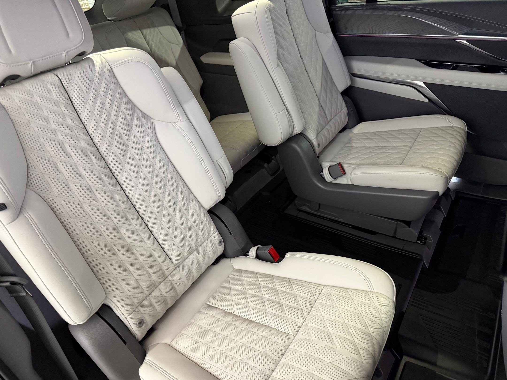 2026 Cadillac Escalade IQ Sport - Photo 53