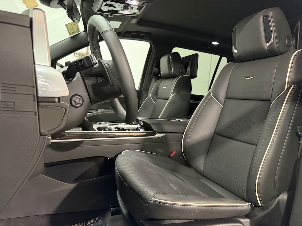 New 2026 CADILLAC Escalade Luxury SUV