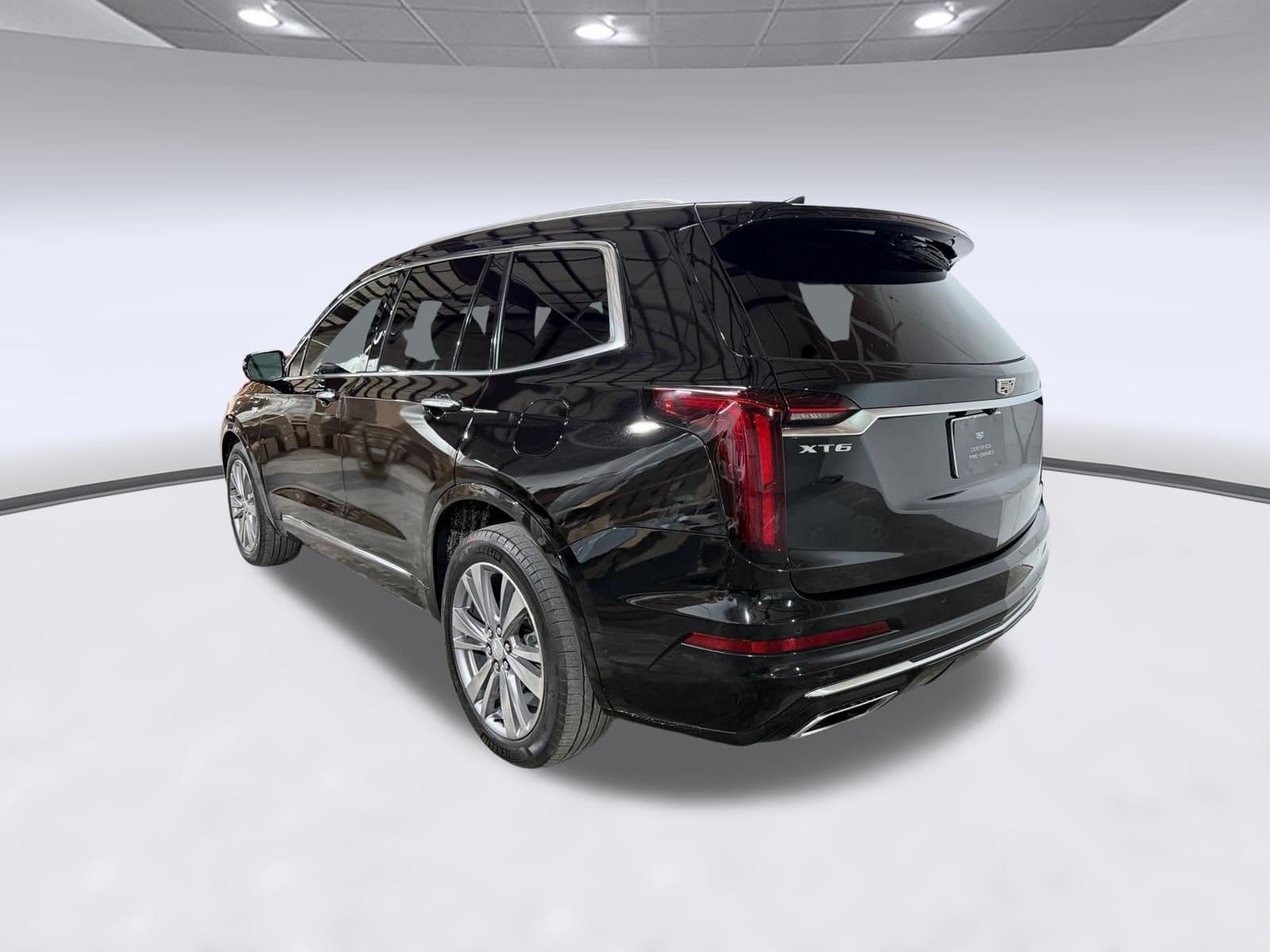 XT6 Premium Luxury SUV