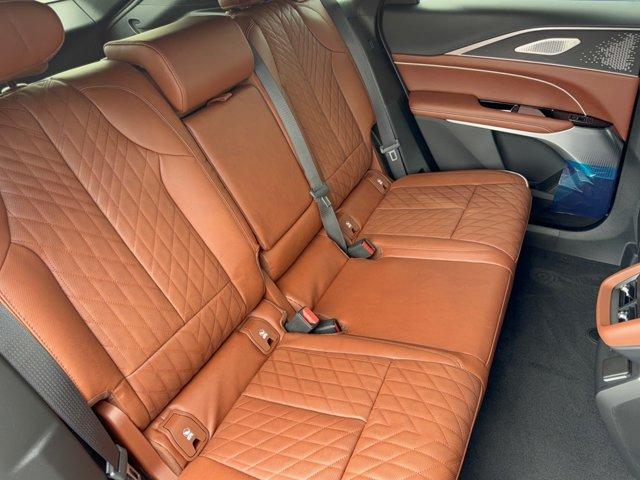2027 Cadillac LYRIQ Signature Sport - Photo 29