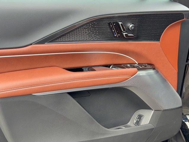 2027 Cadillac LYRIQ Signature Sport - Photo 14