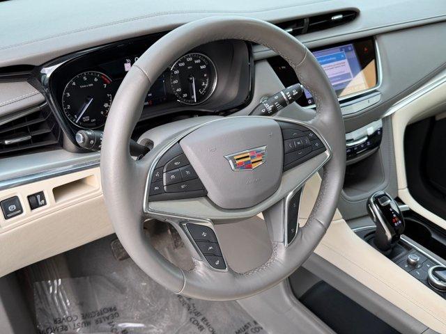 2022 CADILLAC XT5 FWD Premium Luxury SUV