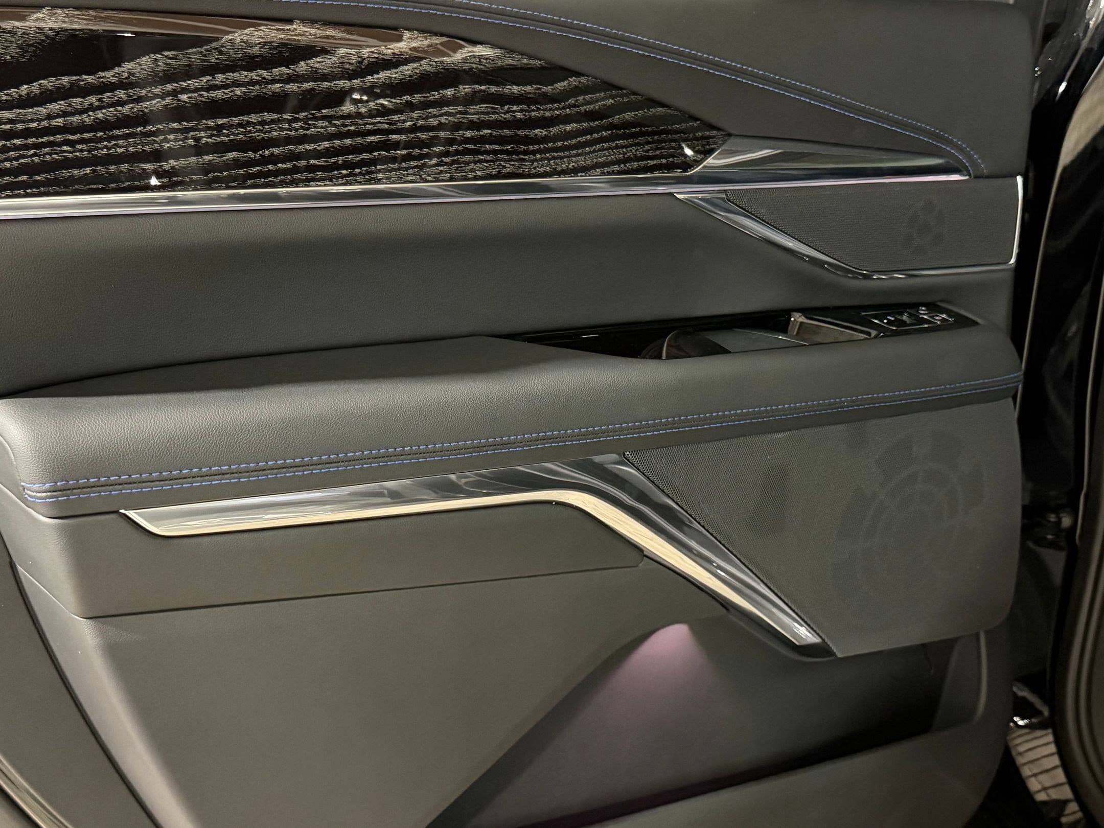 2026 Cadillac Escalade IQL Luxury - Photo 42