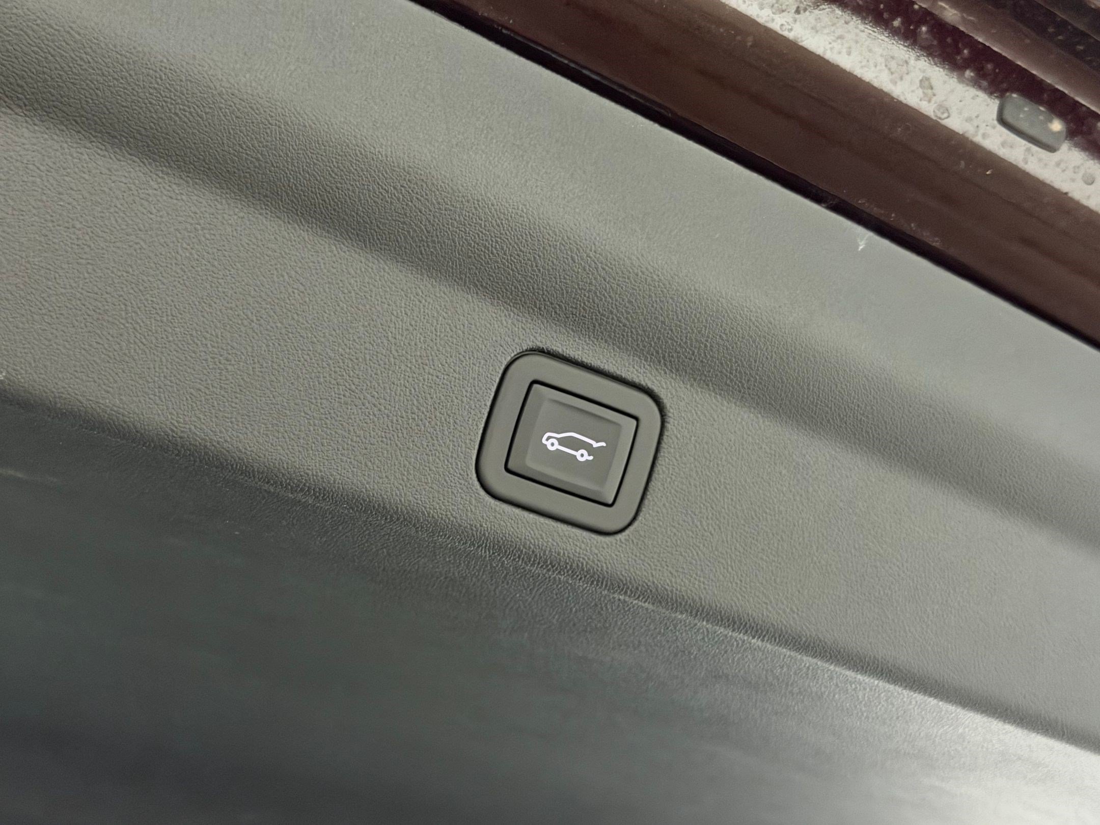 2025 Cadillac Escalade IQ Luxury 1 - Photo 24