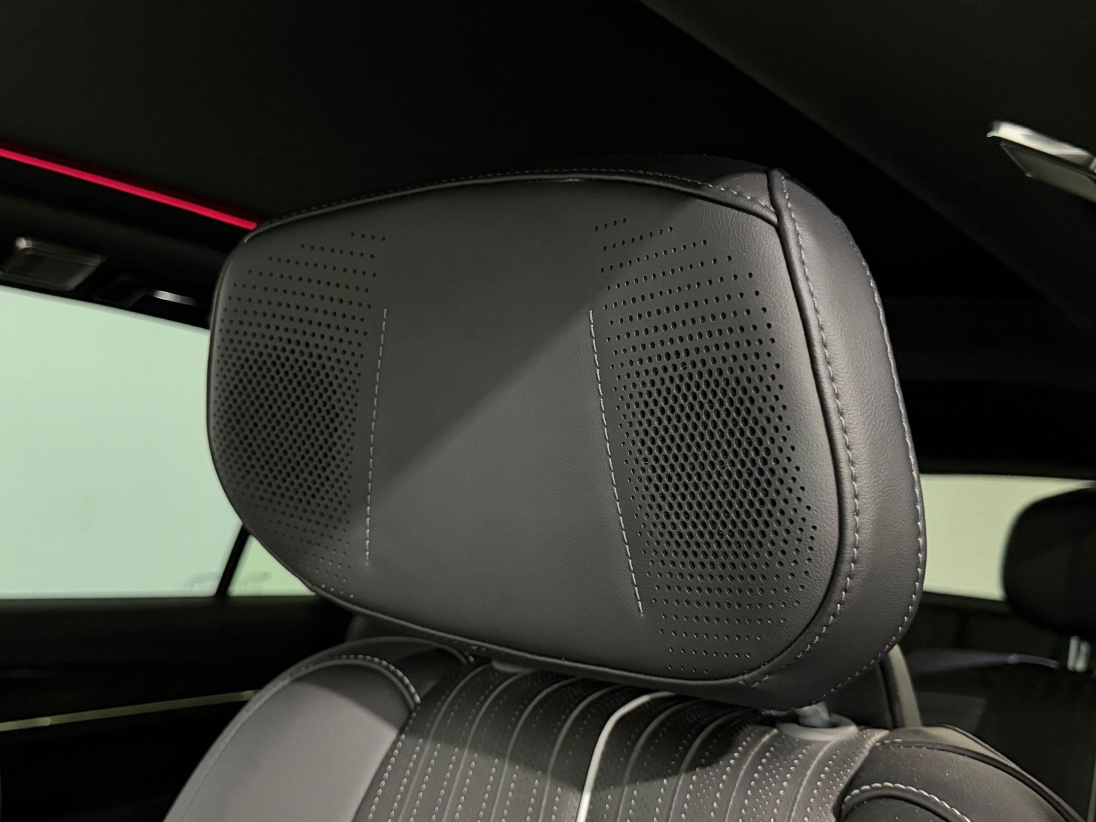 2026 Cadillac VISTIQ Sport - Photo 24