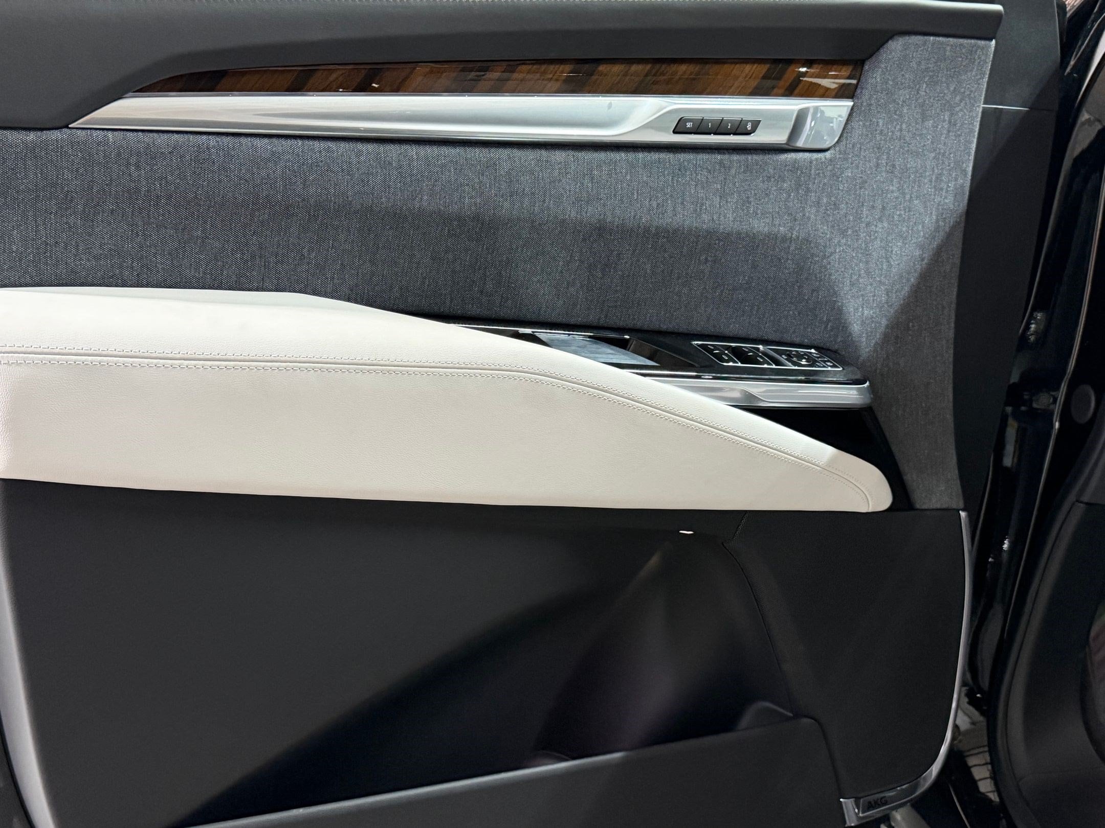 2026 Cadillac Escalade Platinum Sport - Photo 11