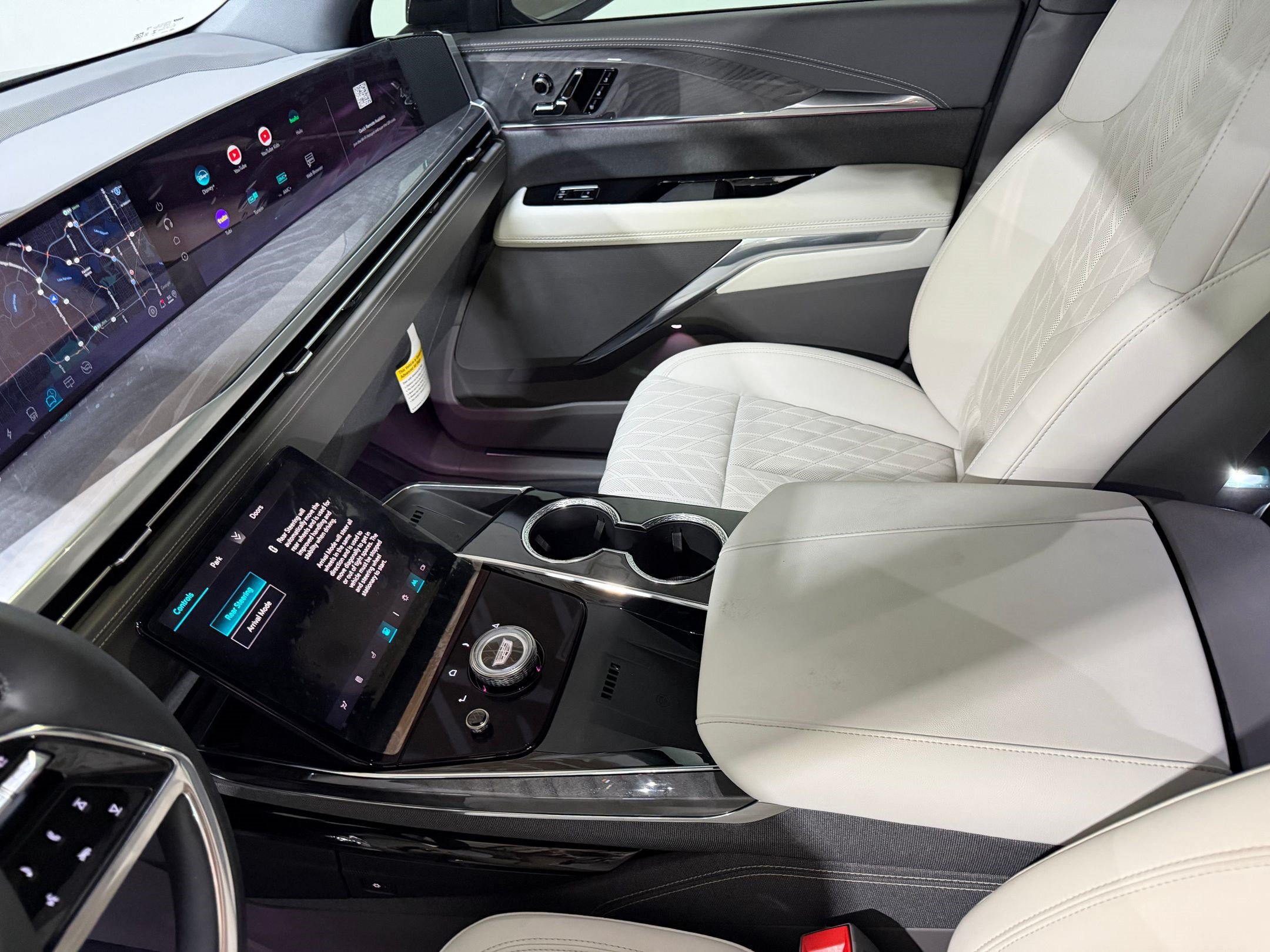 2026 Cadillac Escalade IQ Sport - Photo 42