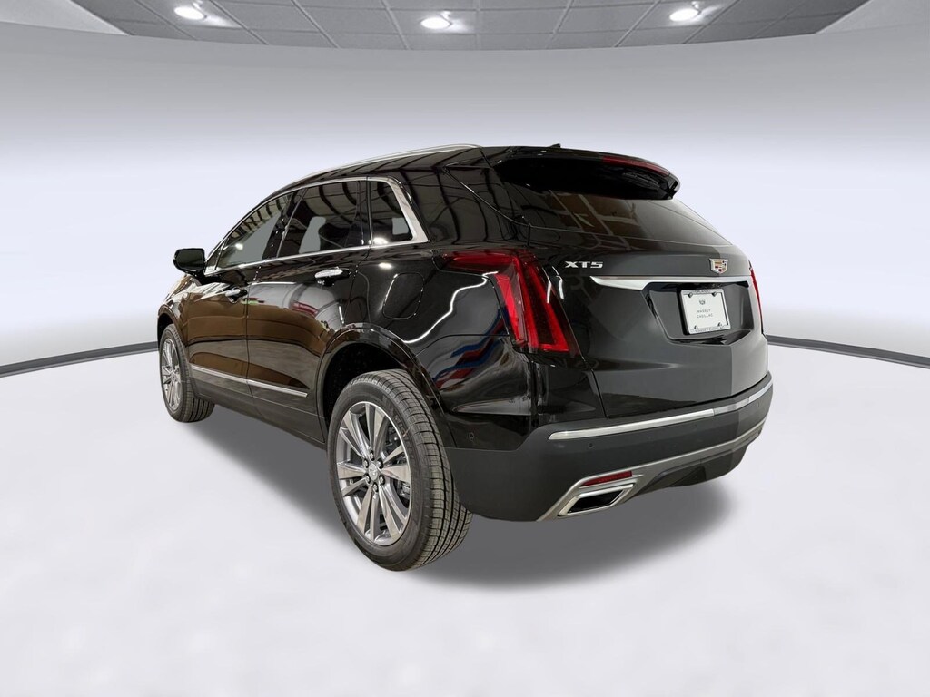 New 2026 CADILLAC XT5 Premium Luxury SUV