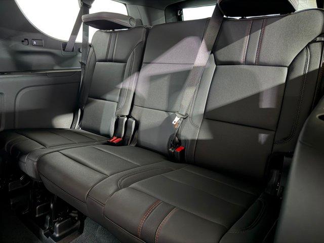 2026 Chevrolet Suburban RST - Photo 31