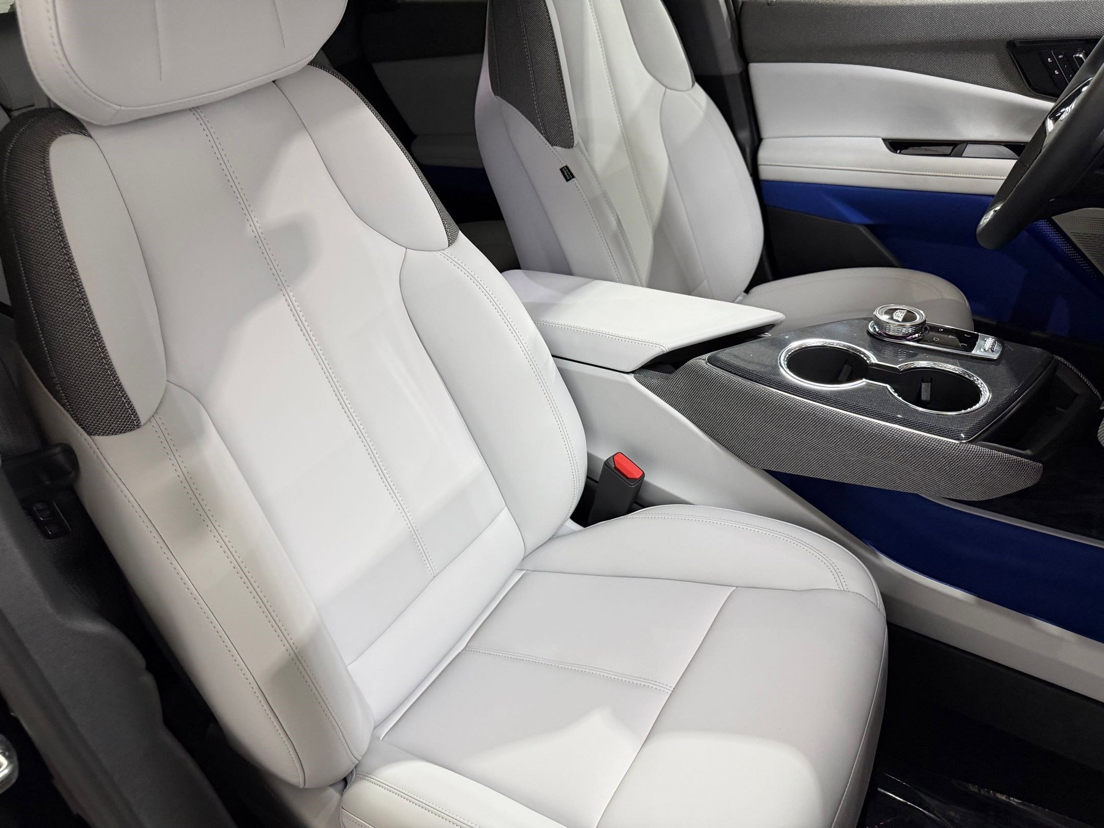 2026 Cadillac OPTIQ Sport - Photo 49