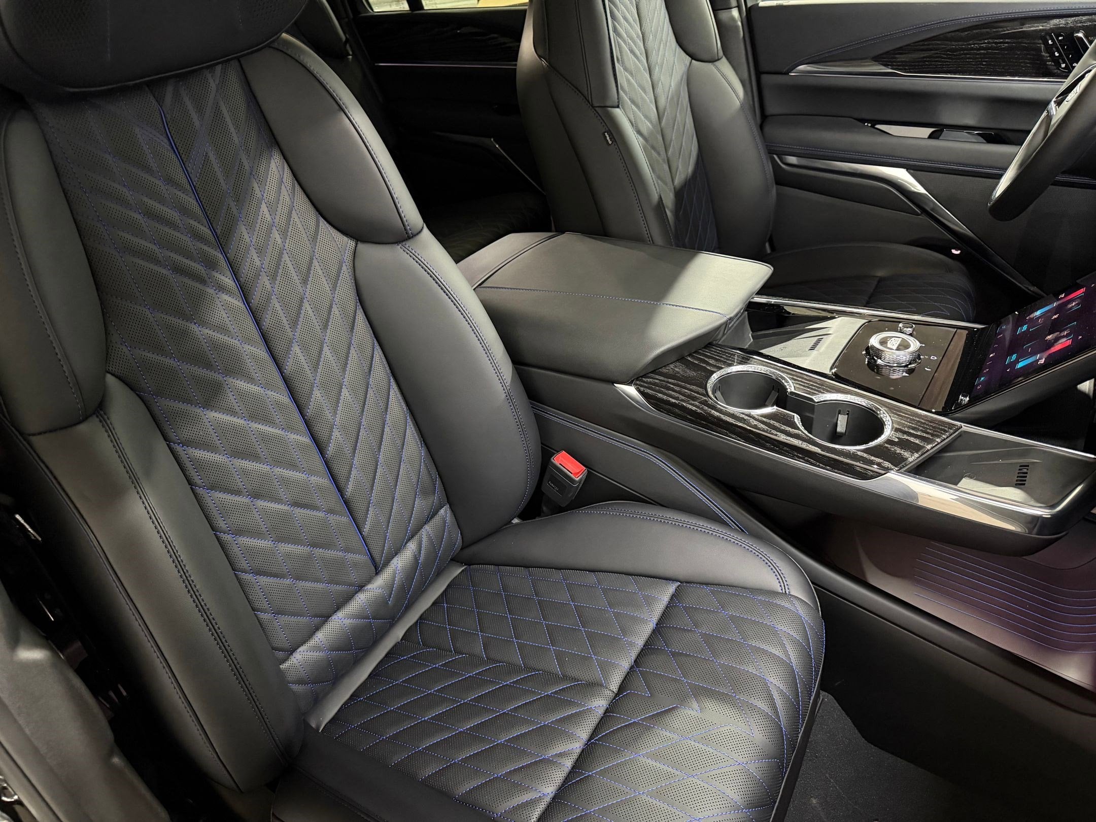 2026 Cadillac Escalade IQL Luxury - Photo 55