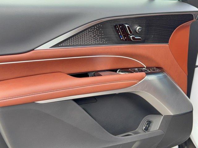 2027 Cadillac LYRIQ Signature Sport - Photo 14