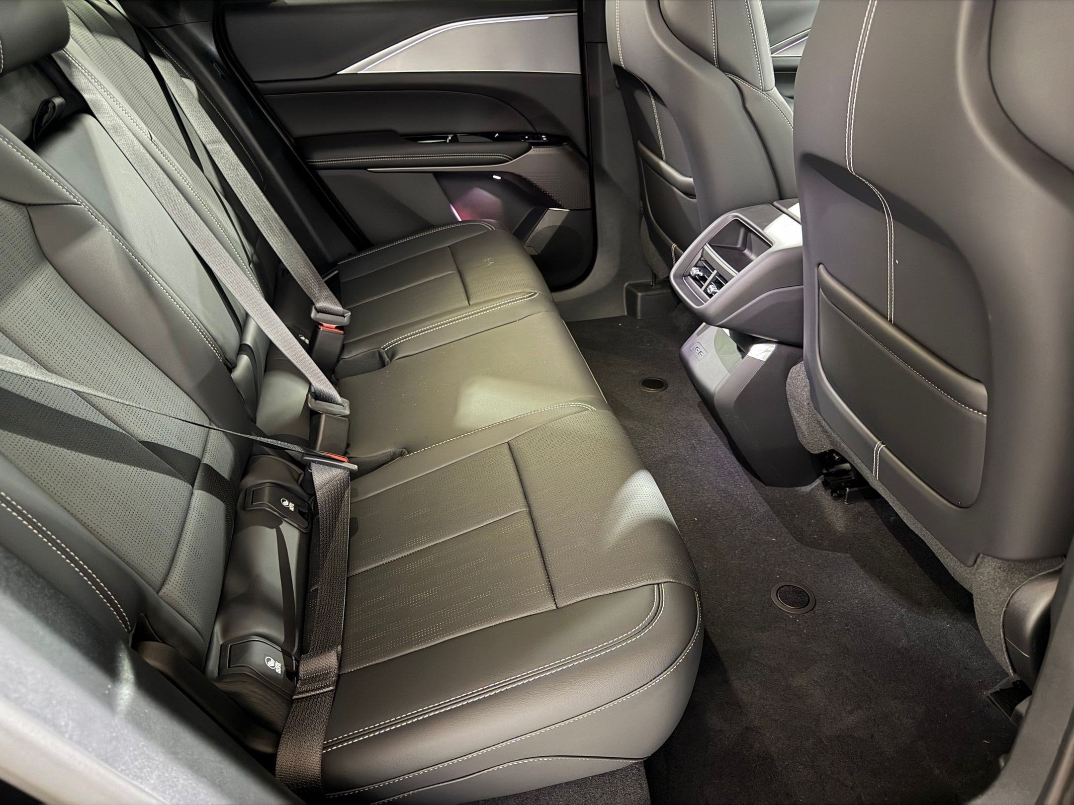 2027 Cadillac LYRIQ Sport - Photo 45