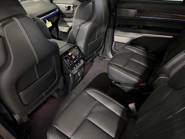 2026 Cadillac VISTIQ Sport - Photo 42