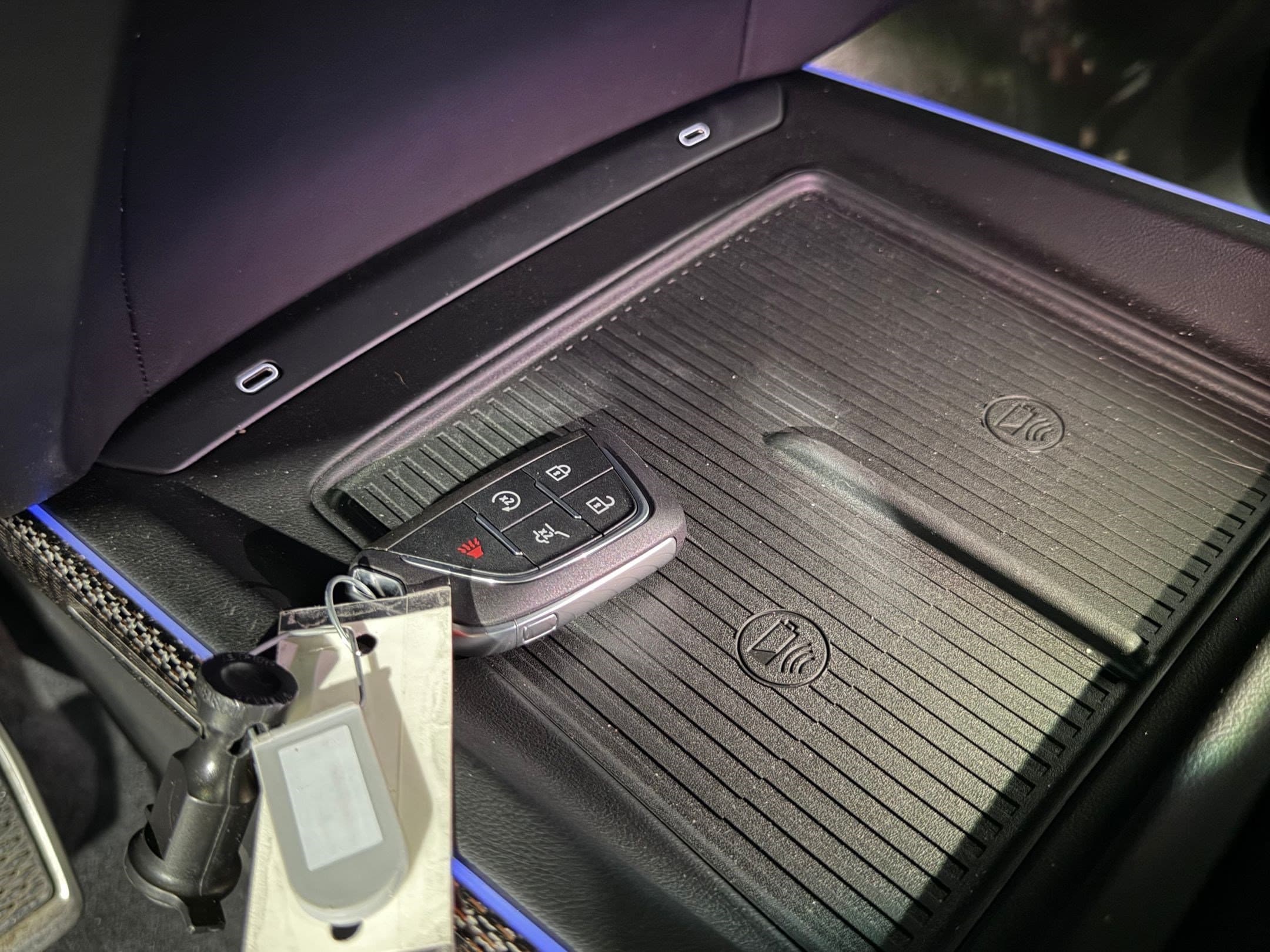 2026 Cadillac VISTIQ Sport - Photo 40