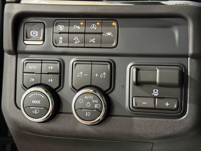 2026 Chevrolet Suburban RST - Photo 19