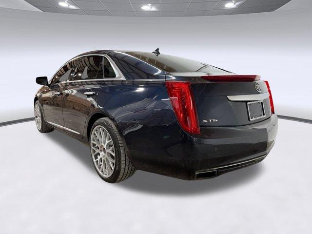 XTS Platinum Car