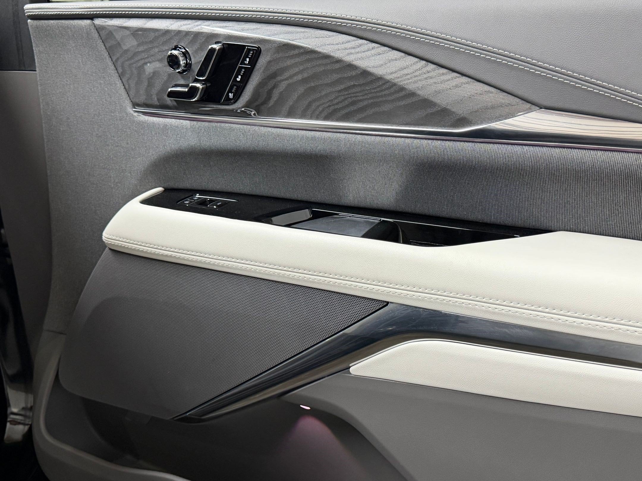 2026 Cadillac Escalade IQ Sport - Photo 54