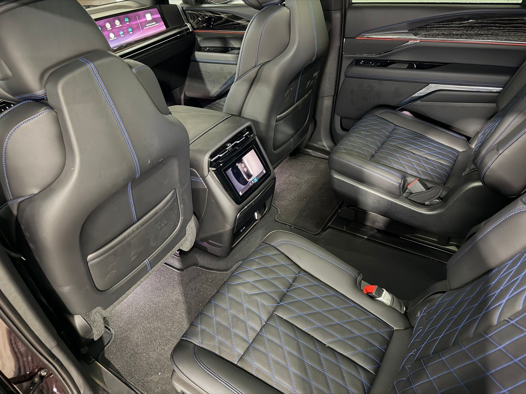 2025 Cadillac Escalade IQ Luxury 1 - Photo 51