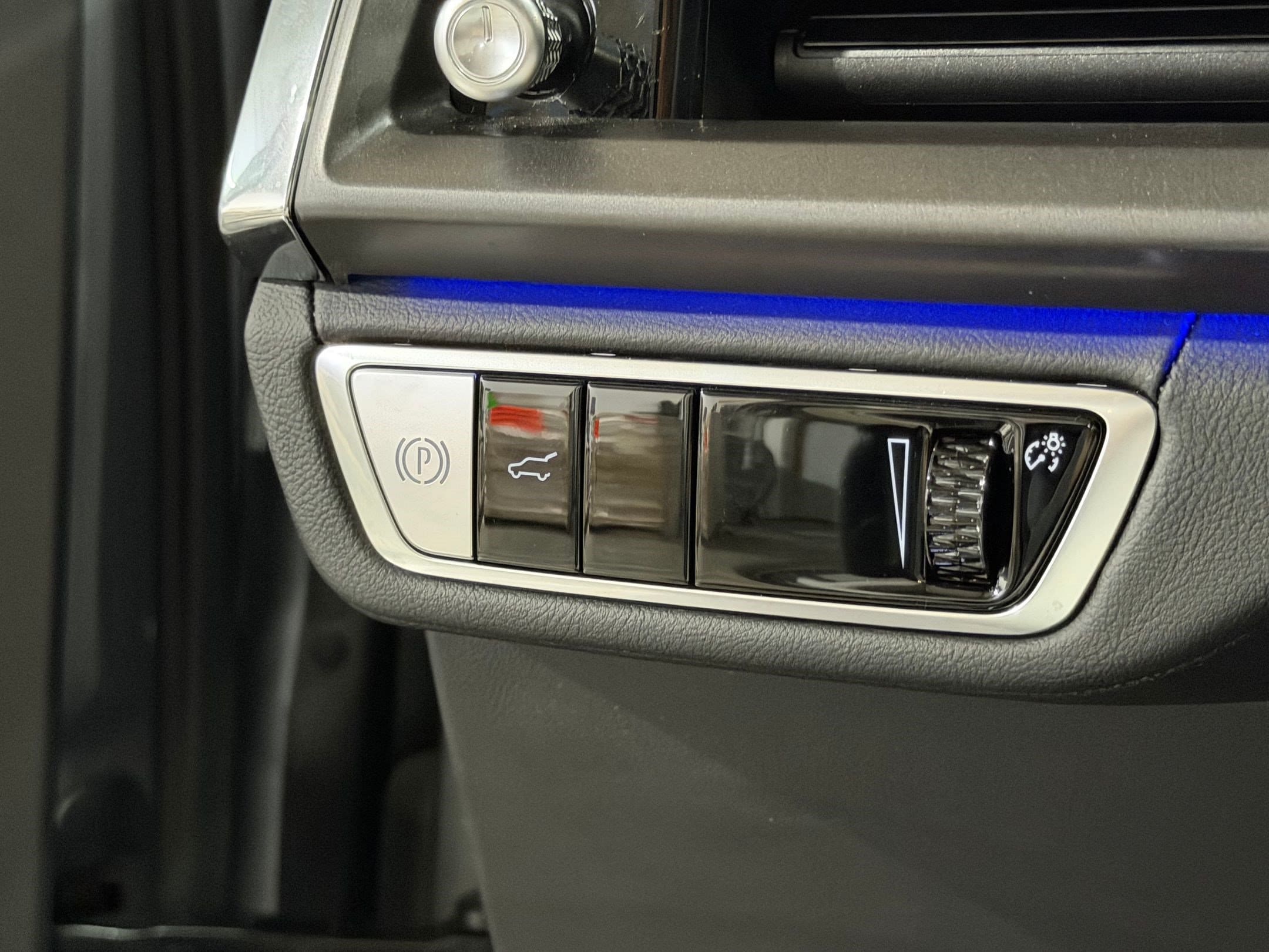 2026 Cadillac VISTIQ Sport - Photo 17